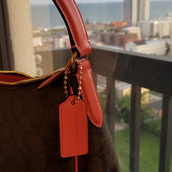 Authentic Coach bag - Picture 3 of 4